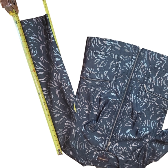 Dana Buchman Denim Blazer Jacket Front Zip O Neck Exotic Metallic Print Womens 4 - Picture 8 of 12